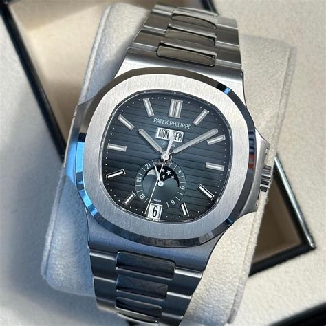 5724 patek philippe|patek philippe nautilus 5726 1a.